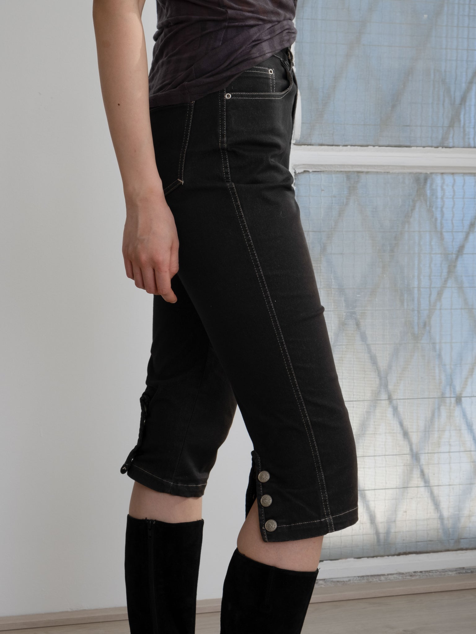 0513 / Jean Paul Gaultier Capri Jeans