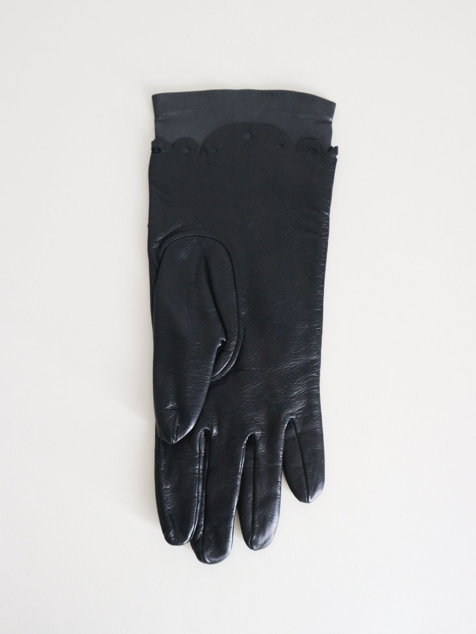 0571 / Moschino Leather Gloves