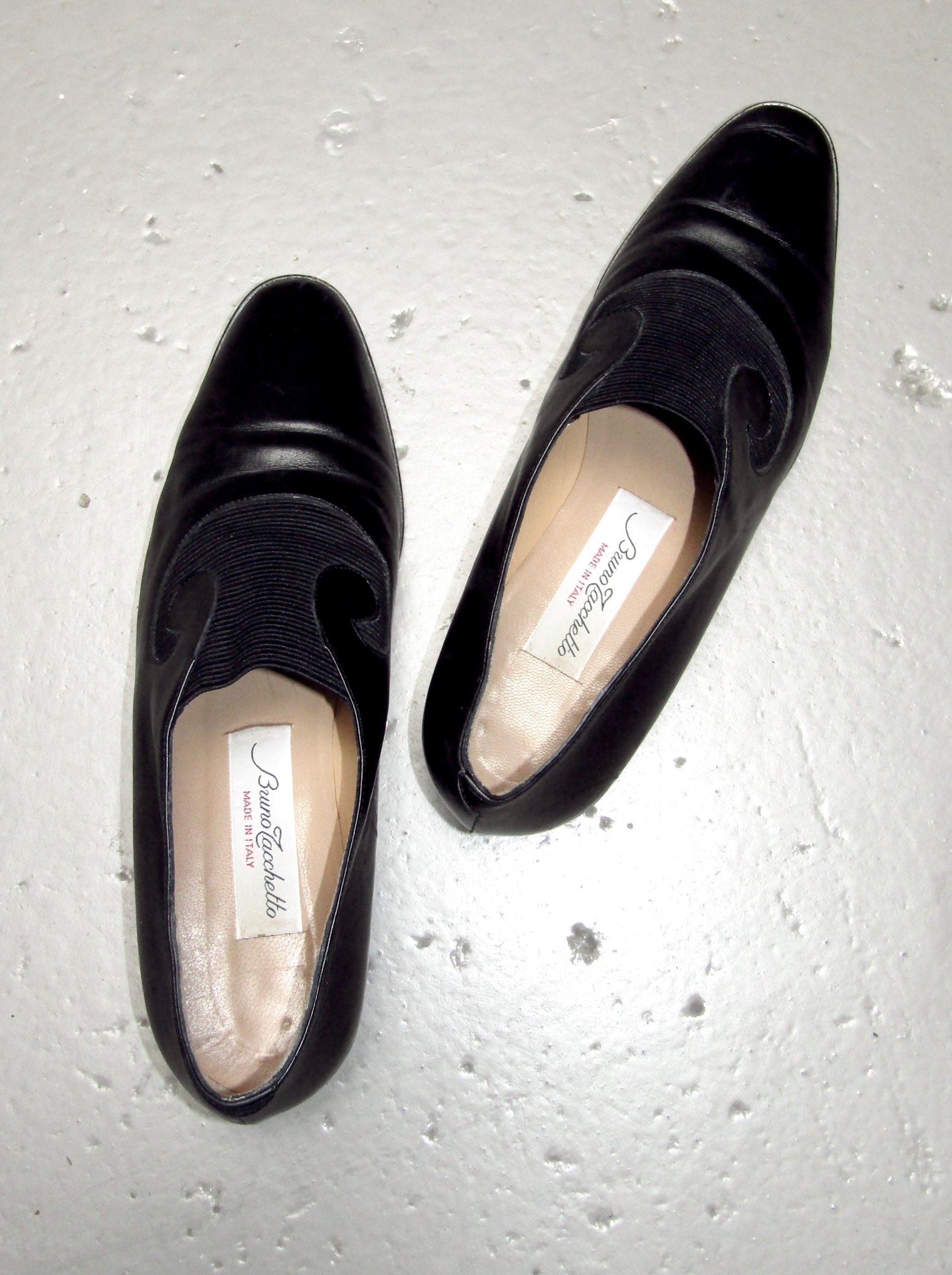 0510 / Spiral Leather Loafers