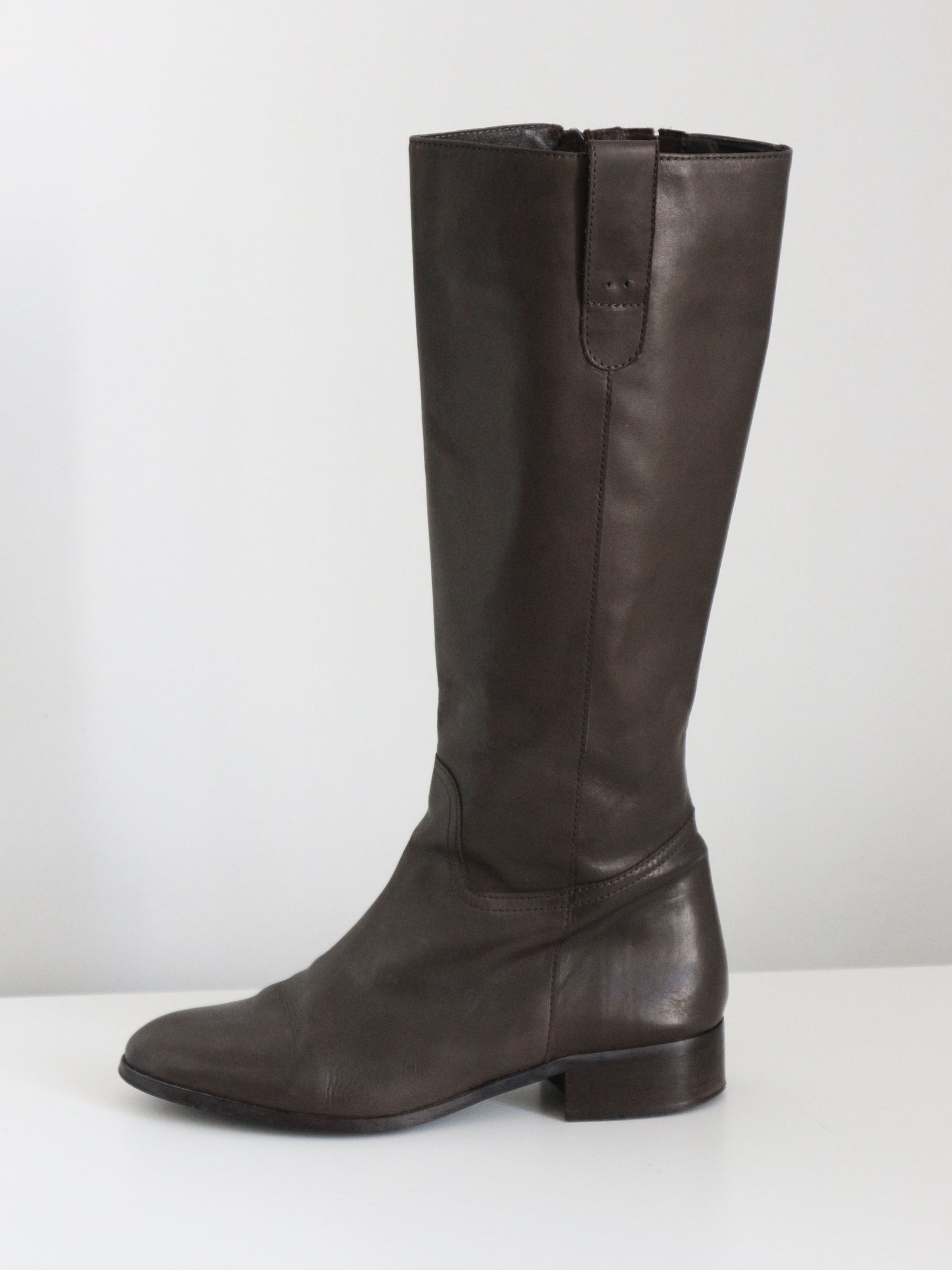 0574 / Leather Boots