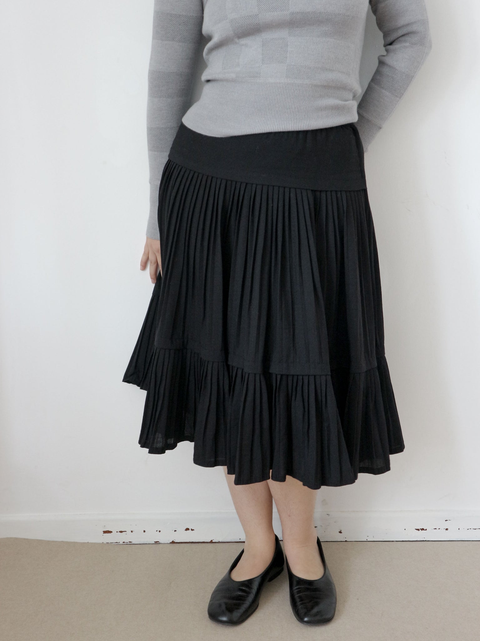 0643 / Wool Pleated Skirt