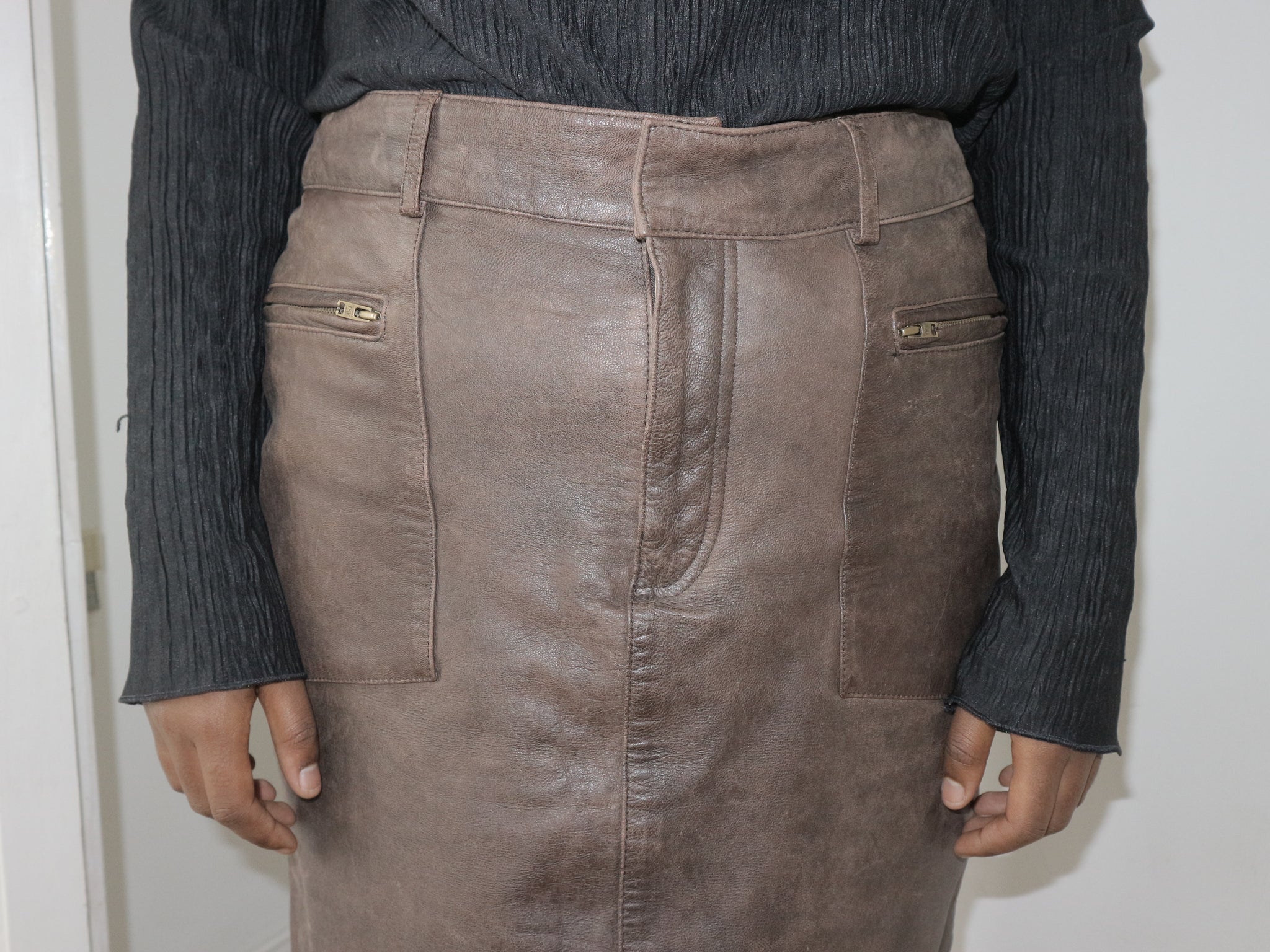 0344 / Leather Midi Skirt