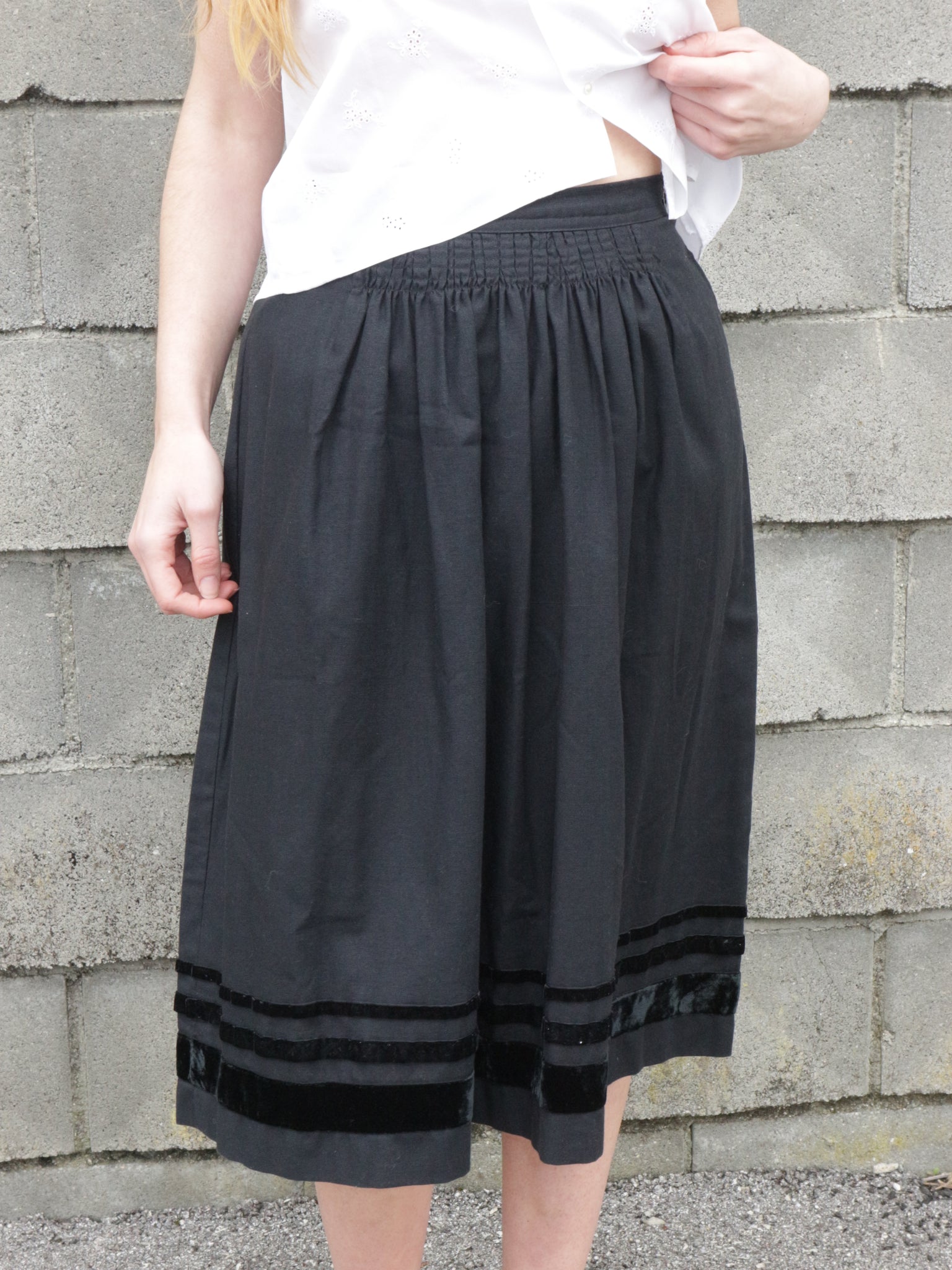 0452 / Antique Handmade Skirt