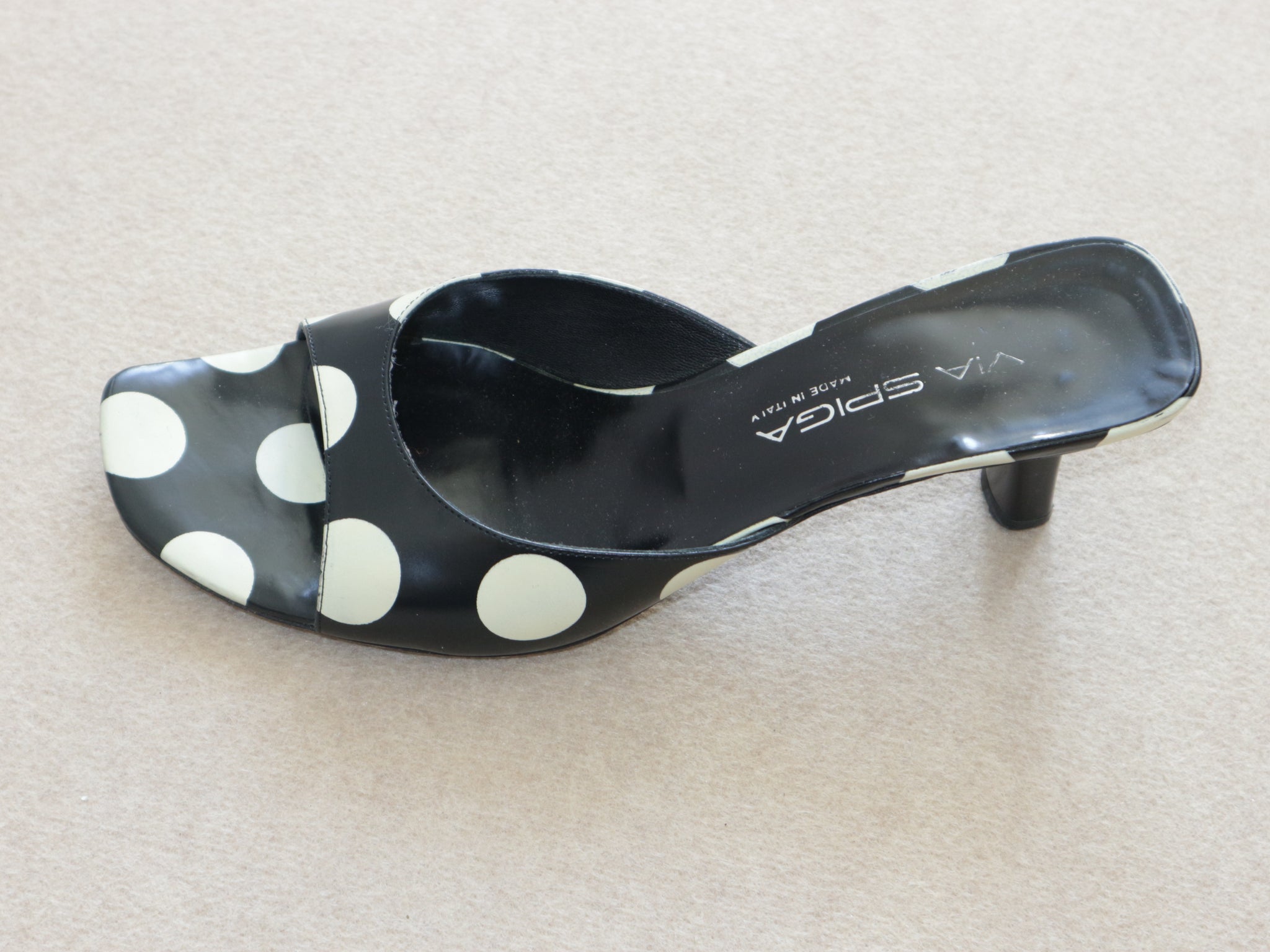 0479 / Polka Dot Sandals